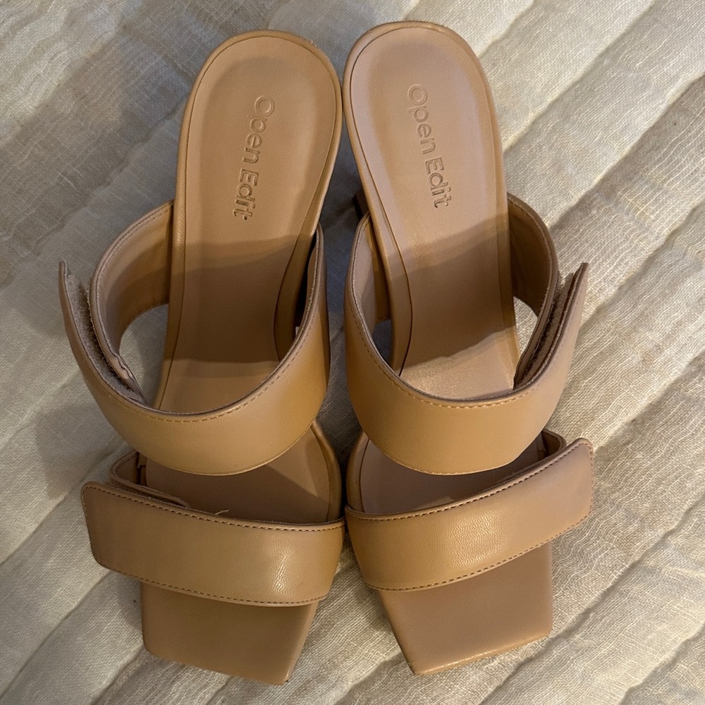 Open Edit Women's beige Sandals Size 6.5 Front Touch-Strap